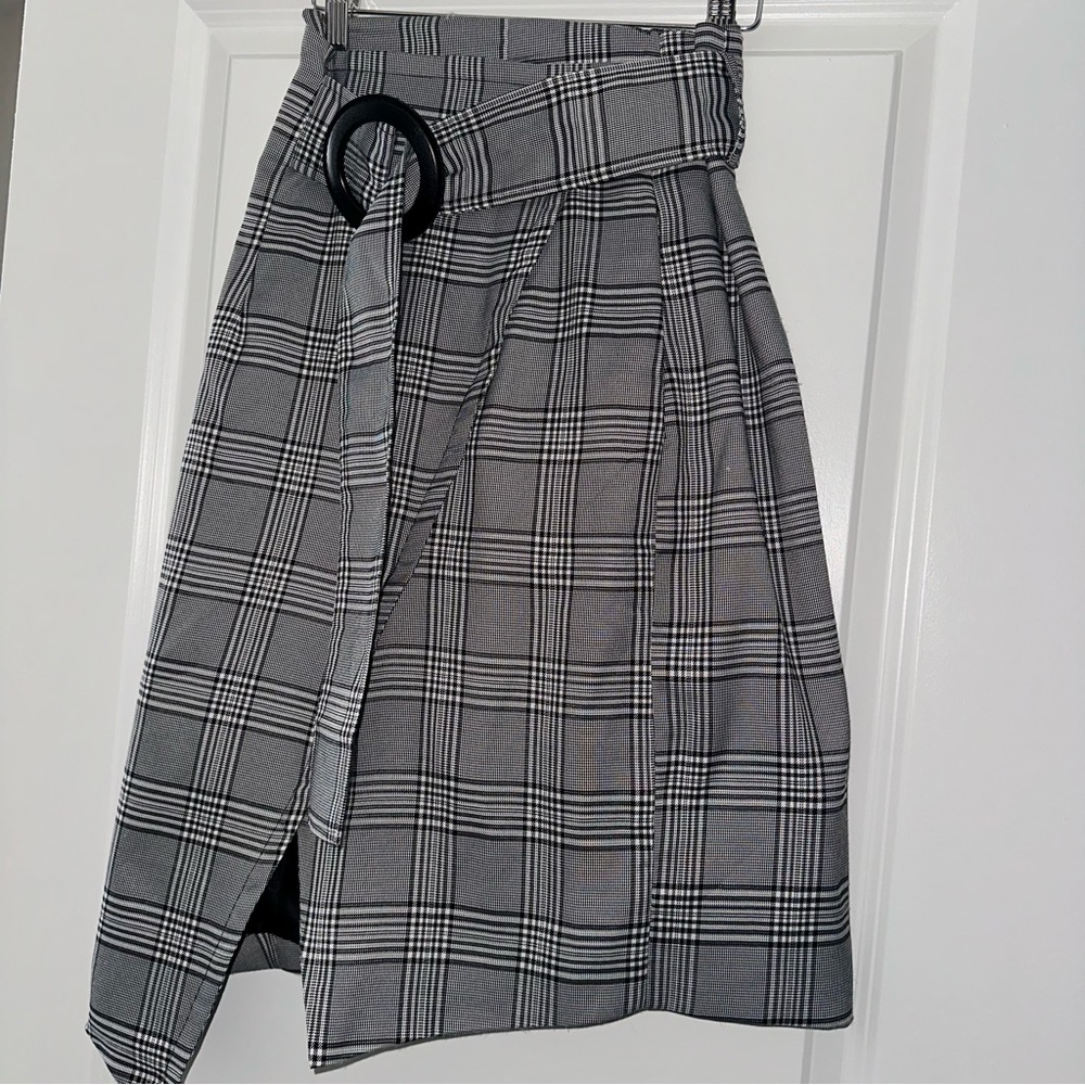 WALTER BAKER Skirt - Picture 5 of 15